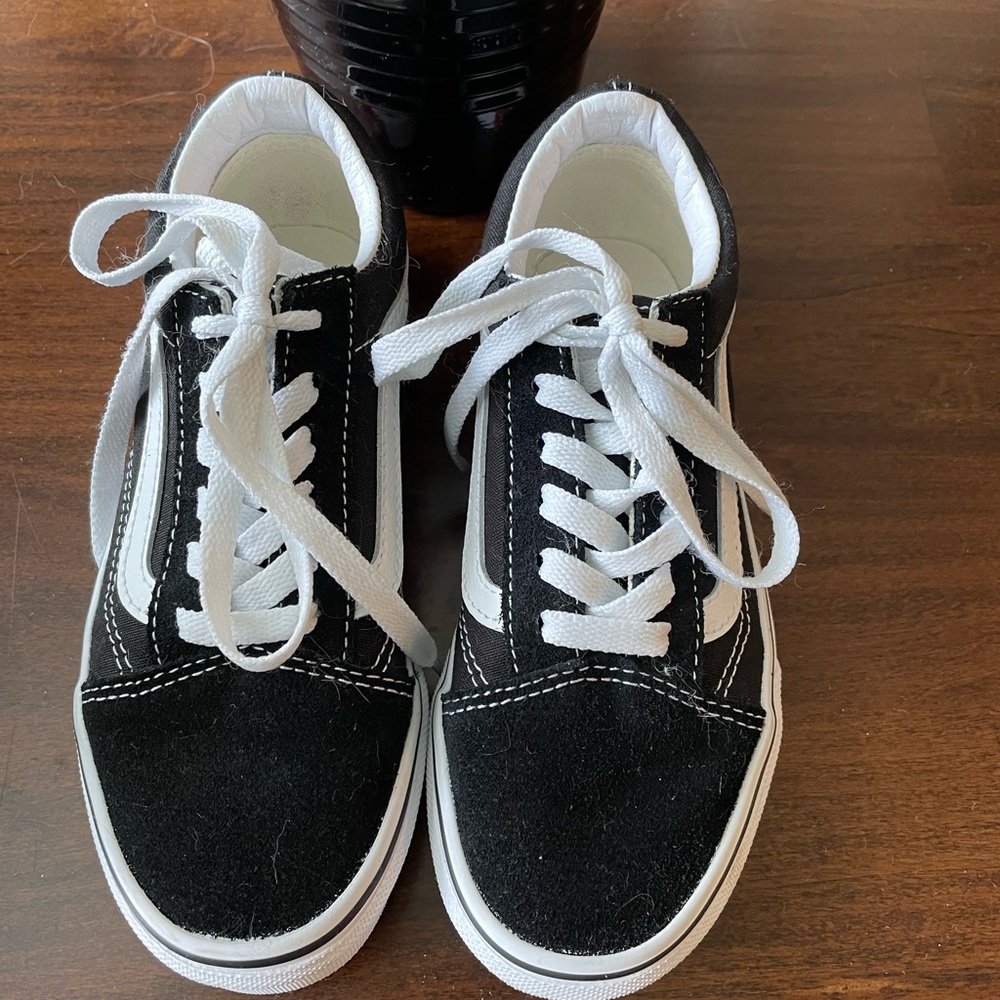 Vans Old Skool Skate Shoe - Kids - Size 2